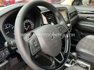 Xe Mitsubishi Outlander 2.0 CVT 2022