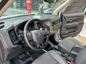 Xe Mitsubishi Outlander 2.0 CVT 2020