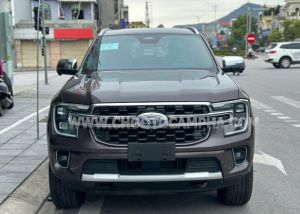 Xe Ford Everest Titanium 2.0L 4x2 AT 2022