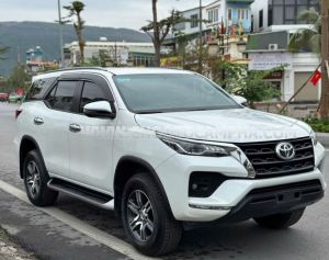 Xe Toyota Fortuner 2.4L 4x2 AT 2022