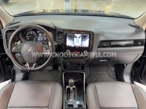 Xe Mitsubishi Outlander 2.0 CVT 2020