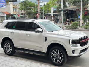 Xe Ford Everest Titanium 2.0L 4x2 AT 2022