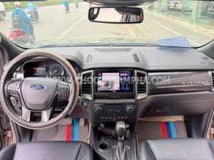 Xe Ford Everest Titanium 2.0L 4x2 AT 2020