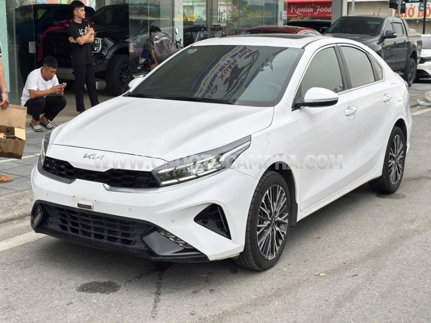 Kia K3 Premium 1.6 AT 2022