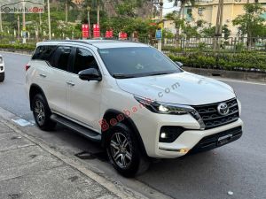 Xe Toyota Fortuner 2.4G 4x2 AT 2020