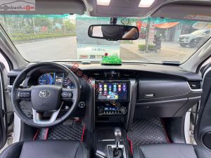 Xe Toyota Fortuner 2.4G 4x2 AT 2020
