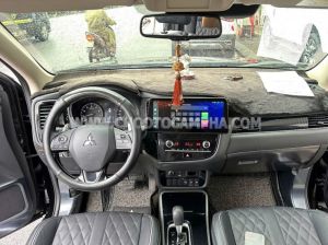Xe Mitsubishi Outlander 2.0 CVT 2022
