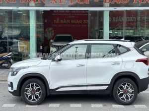 Xe Kia Seltos Luxury 1.6 AT 2023