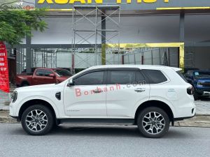 Xe Ford Everest Titanium 2.0L 4x2 AT 2022