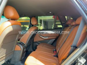Xe VinFast Lux SA 2.0 Premium 2.0 AT 2020