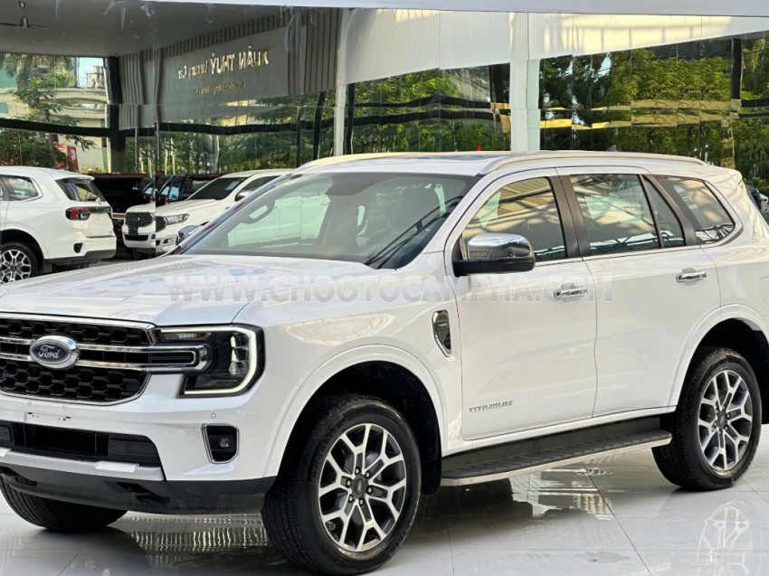 Ford Everest Titanium 2.0L 4x2 AT 2022