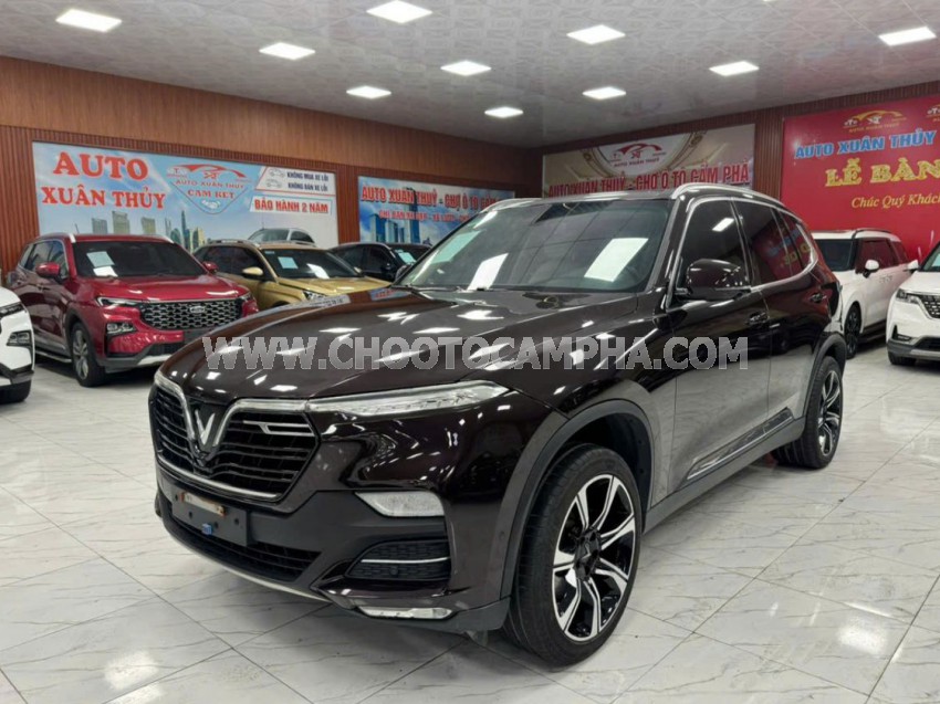 VinFast Lux SA 2.0 Premium 2.0 AT 2019