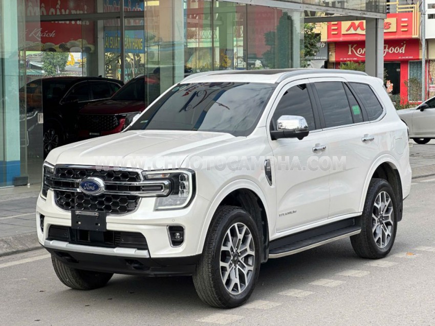Ford Everest Titanium 2.0L 4x2 AT 2023
