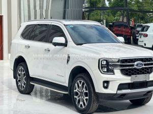 Xe Ford Everest Titanium 2.0L 4x2 AT 2024