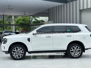 Xe Ford Everest Titanium 2.0L 4x2 AT 2024
