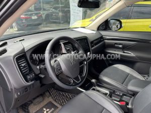 Xe Mitsubishi Outlander 2.0 CVT 2021