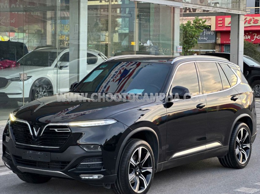 VinFast Lux SA 2.0 Premium 2.0 AT 2021