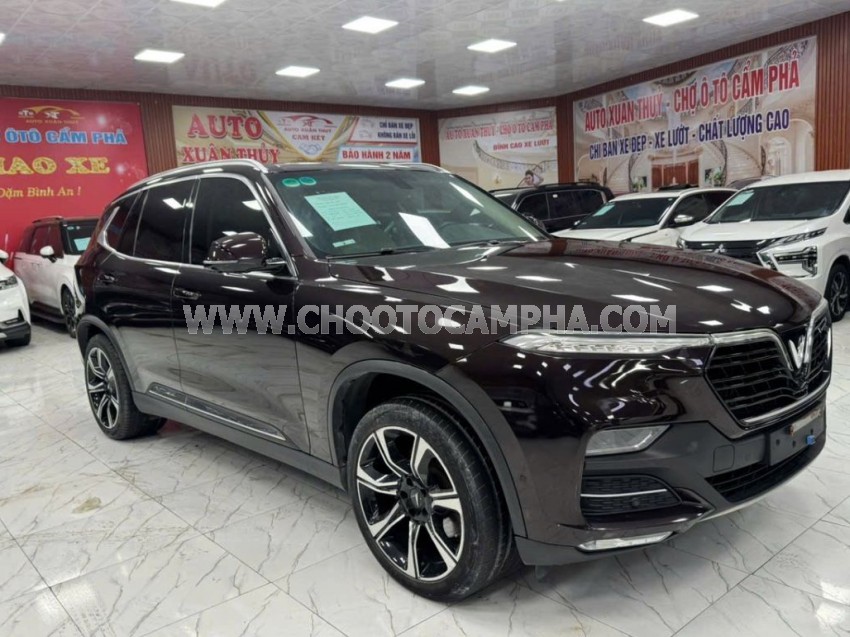 VinFast Lux SA 2.0 Premium 2.0 AT 2019