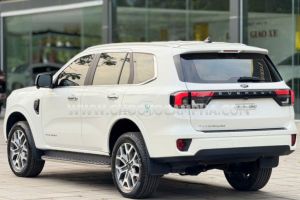 Xe Ford Everest Titanium 2.0L 4x2 AT 2024