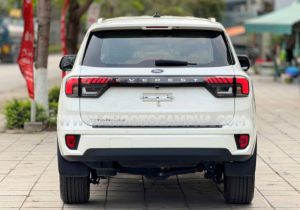 Xe Ford Everest Titanium 2.0L 4x2 AT 2024