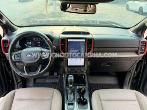 Xe Ford Everest Titanium 2.0L 4x2 AT 2023