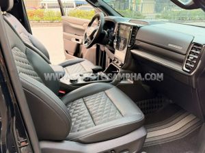 Xe Ford Everest Titanium Plus 2.0L 4x4 AT 2025