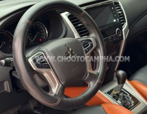 Xe Mitsubishi Triton Athlete 4x2 AT Mivec 2021