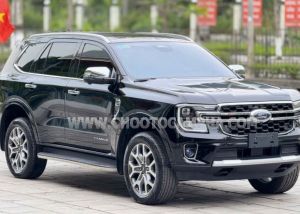 Xe Ford Everest Titanium Plus 2.0L 4x4 AT 2023
