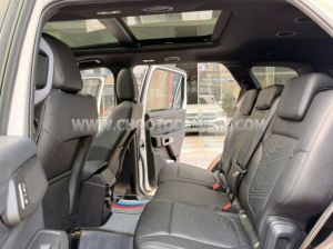 Xe Ford Everest Titanium 2.0L 4x2 AT 2024