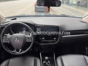 Xe Mitsubishi Outlander 2.0 CVT 2021