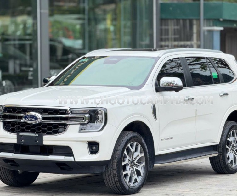 Ford Everest Titanium 2.0L 4x2 AT 2024