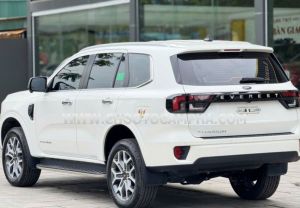 Xe Ford Everest Titanium 2.0L 4x2 AT 2024