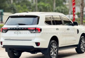 Xe Ford Everest Titanium 2.0L 4x2 AT 2024
