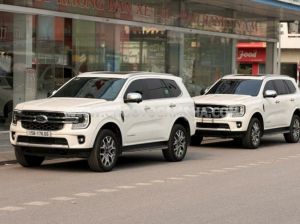 Xe Ford Everest Titanium 2.0L 4x2 AT 2024