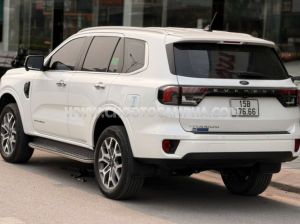 Xe Ford Everest Titanium 2.0L 4x2 AT 2024