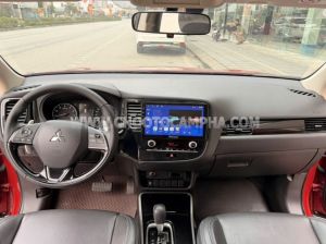 Xe Mitsubishi Outlander 2.0 CVT 2020