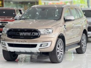 Xe Ford Everest Titanium 2.0L 4x2 AT 2019