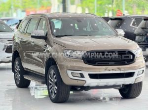 Xe Ford Everest Titanium 2.0L 4x2 AT 2019