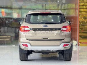 Xe Ford Everest Titanium 2.0L 4x2 AT 2019