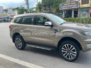 Xe Ford Everest Titanium 2.0L 4x2 AT 2019
