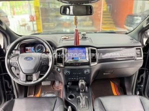 Xe Ford Everest Titanium 2.0L 4x2 AT 2020