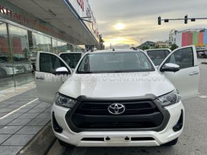 Xe Toyota Hilux 2.4L 4x2 AT 2020