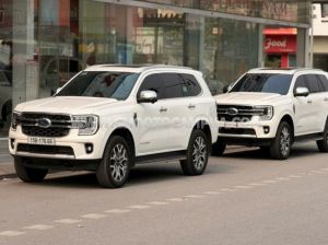 Xe Ford Everest Titanium 2.0L 4x2 AT 2024