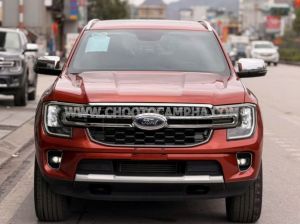 Xe Ford Everest Titanium 2.0L 4x2 AT 2022
