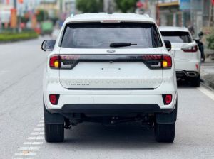 Xe Ford Everest Titanium Plus 2.0L 4x4 AT 2025