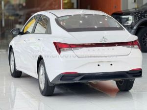 Xe Hyundai Elantra 1.6 AT Tiêu chuẩn 2023