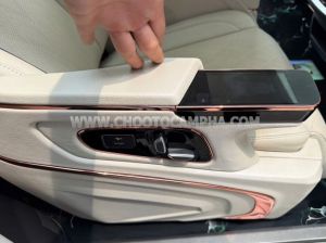Xe Kia Carnival Signature 2.2D 2024